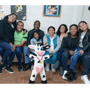 familia-Elizabeth-Minda-Aluisa